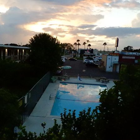 Siesta Inn Mcallen Esterno foto